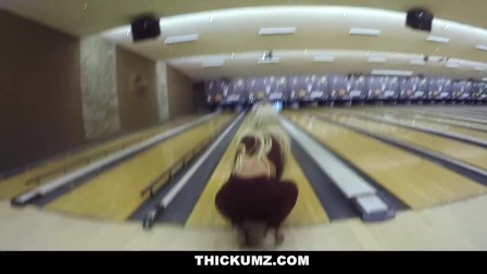 Thickumz - Thick Ass Blonde Caught At The Bowling Alley