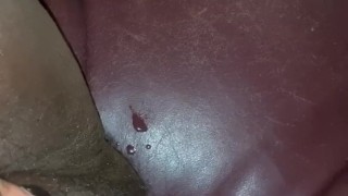 Ebony BBW finger play leads to squirt
