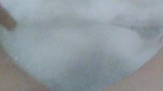 Kitty's bubble bath fun
