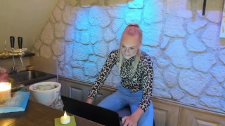 Girls4cock.com *** Girls Cums behind the Bar