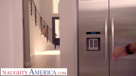 Naughty America - Jenna (Ella Knox) fucks her best friend's boyfriend