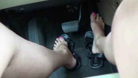 foot fetish and foot job in my fun car ...)))