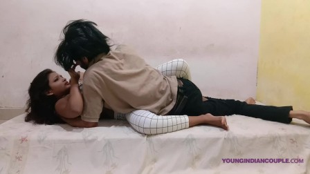 indian teenagers Fucking Cumming Inside her teen Pussy