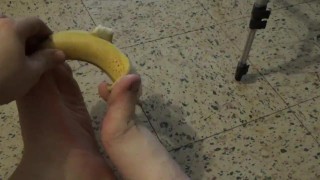Foot Banana