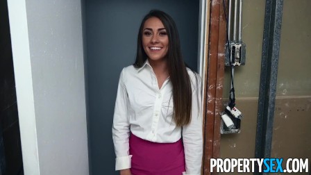 PropertySex - Carpenter lays the pipe on hot young real estate agent