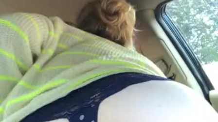 I’m so horny I pull over to finger my fat pussy