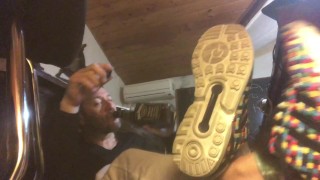 Fer & Barefoot