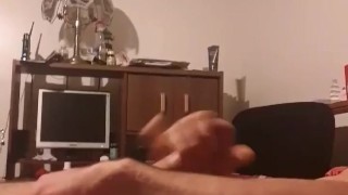 Cumming on camera with low moans 