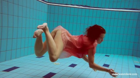 Hot Deniska underwater naked teen