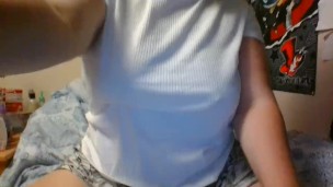 THICC BAE IN BOXER SHORTS RIDES A PILLOW AND SQUIRTS ON IT - PISSING ORGASM