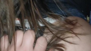 ¡Un pequeño regalo en tangas nuevas, montadas en mi pene!