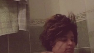 PDV : observer une BBW dans son bain