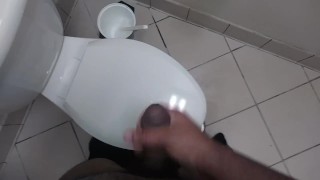 Public hotel jack off, 