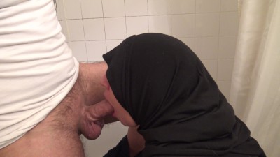 400px x 225px - HIJAB TOURIST FIRST SEX EXPERIENCE EVER !!! (EXTREME) - Adultjoy.Net Free  3gp, mp4 porn & xxx sex videos download for mobile, pc & tablets