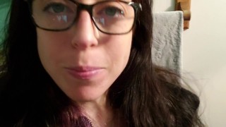 Gum Chewing And Mouth Tour