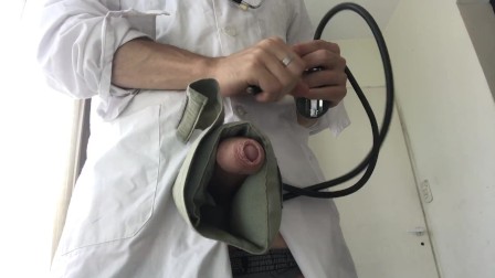 Medical student fucks a tensiometer found in a box