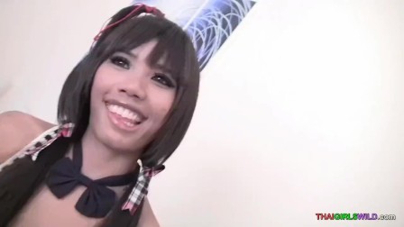 asian tits gives her best performance