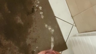 Soaking my carpet with so much piss :)
