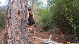 Skirt Lift & Piss (4K Public Nature Peeing)