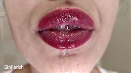Spitty lips (a gift for all of you)