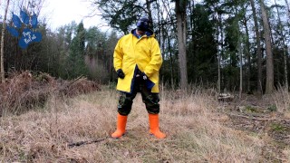 Raingear pup wanking outdoors during sunday walkies (nearly got caught)