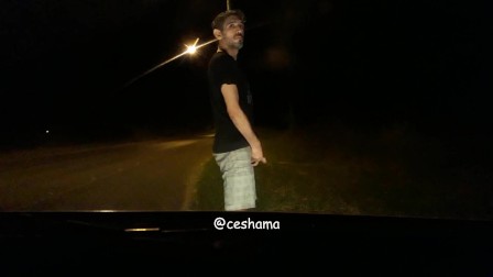 I was peeing at a road side and got a blowjob