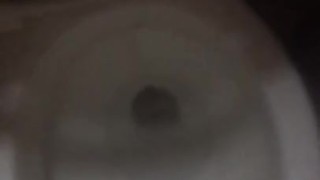 Pissing 