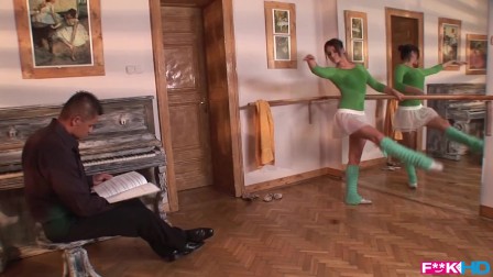 Sexy ballerina Aleska Diamond gives a blowjob and sucks it down deepthroat