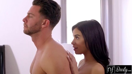 Coming Home To Busty And Lustful latina Savannah Sixx S10:E7