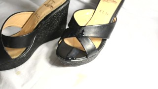 Cum on girlfriend's shoes when she was in the bathroom
