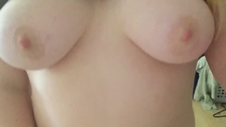 First video!! I love playing with my tits 