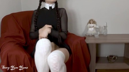 WEDNESDAY ADDAMS PLAYS ADULT GAMES - SEXY YUM YUMS