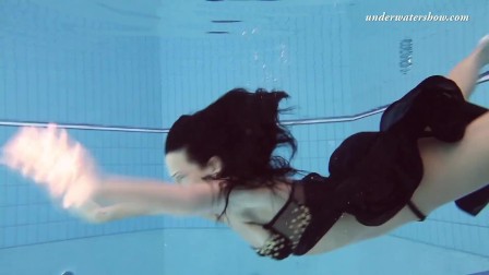 Zhanetta super sexy underwater slut