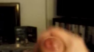 Noisy cumshot... goes everywhere
