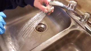 Forward Facing Sink Power Piss