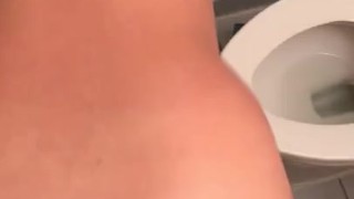تلميذة مغربية مزة فاجرة بكس مولع نار مع سعودي MAROC GIRL FUCKS SAUDI GUY