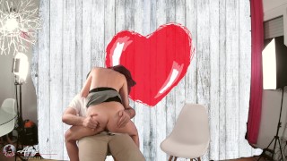 Pillados follando despues del programa de first dates en san Valentin