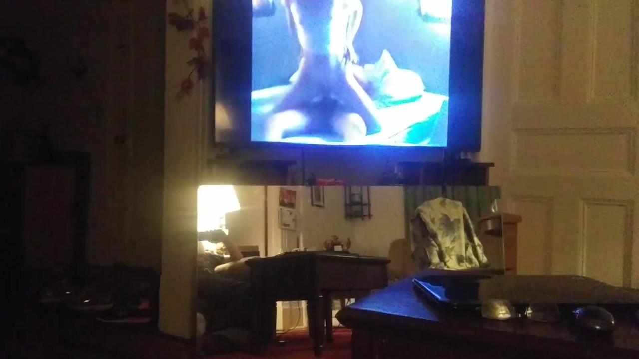 Preview 2 of Queenmilf Sucks Me Off While I Watch Her Vintage 90s Porn