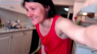 Girl Plays With Her Pussy and CUMs On Cam For Others To See