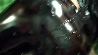 Cum on latex ass dominatrix...sperma na latexowe dupsko sexownej dominy.