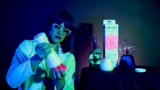 Penny Barber Clones Her Pussy