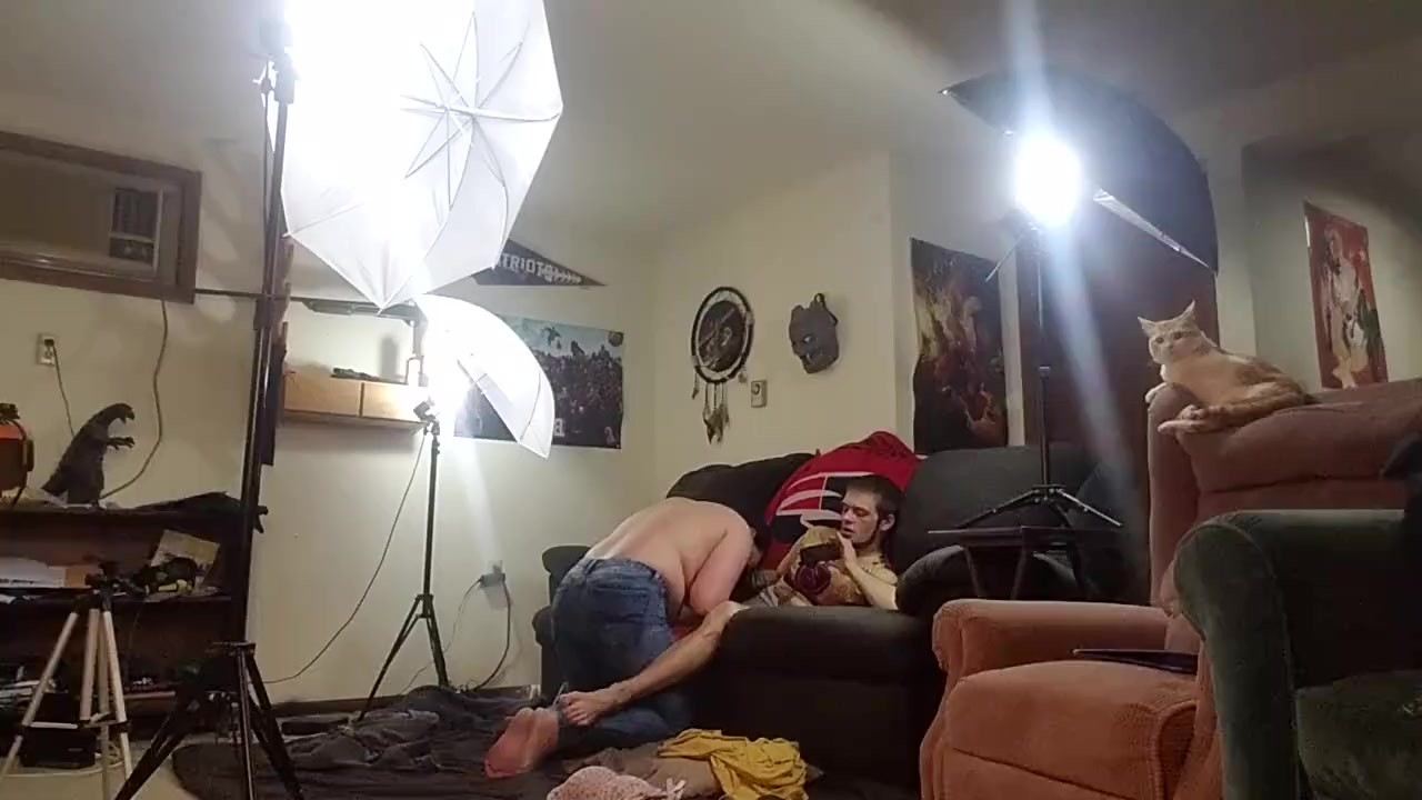 BTS - Tinder babe gets anal!