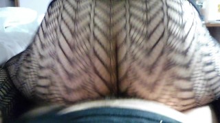 Standing Up Squirt like a Waterfall from Curvy Amateur Girl