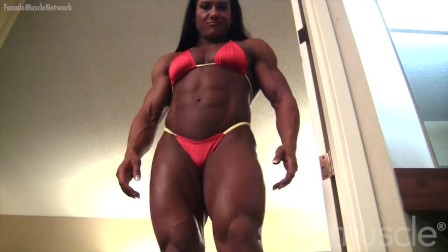 Sexy mature body builder shows off her amazing physique