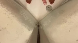 Sous la douche
