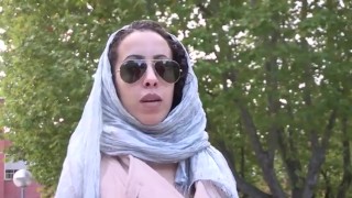 Nayara the muslim girl has just arrived to porn