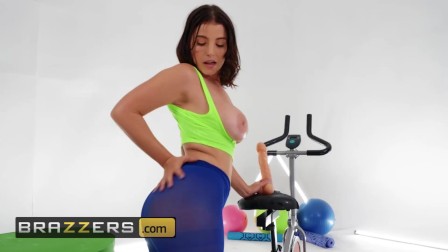 Brazzers - LaSirena69 Keeps Her Ass Big, Juicy And Fuckable