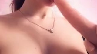 Сисястая сосет 