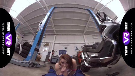 TmwVRnet - Klaudia Diamond - Nasty babe stops garage's work