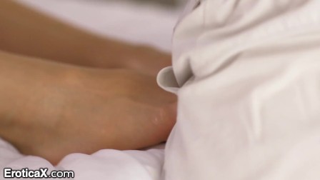 EroticaX - Aidra Fox Gets Feet Worshiped Before Erotic Sex